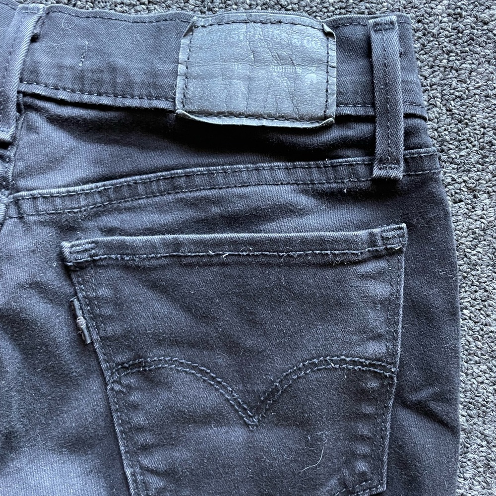 Levi’s 710 Super Skinny denim 25